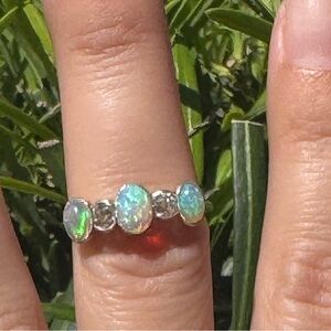 Antique 18k Gold Opal & Old-Cut Diamond Ring Late Victorian / Edwardian US 6.75